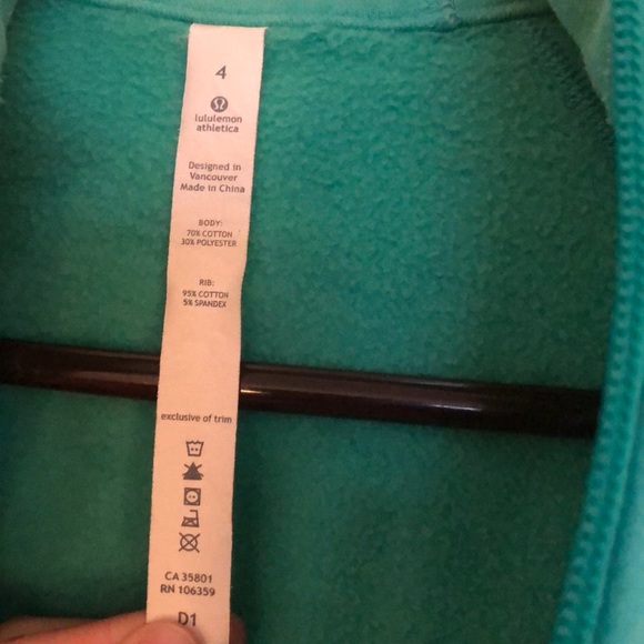 Lululemon Scuba Hoodie - Picture 4 of 5